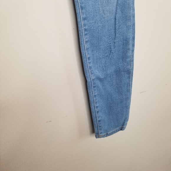 FRAME Denim Le Skinny de Jeanne Light Wash - Picture 6 of 11